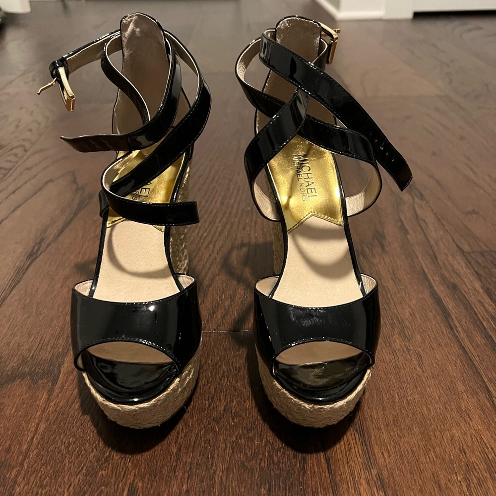 Michael Kors Espadrilles/Wedge 7.0 womens Black Patent Leather